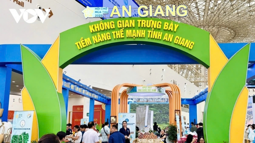 An Giang promotes tourism at Autumn Fair 2025